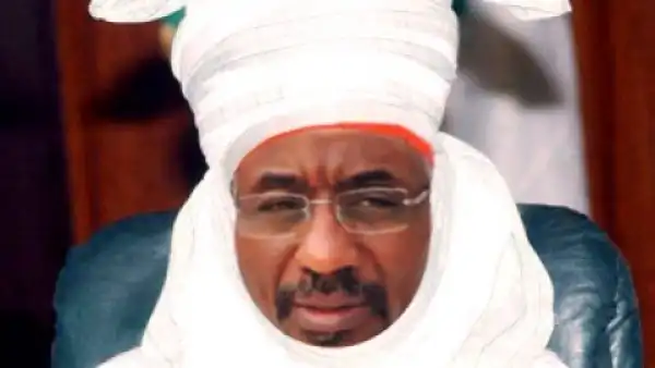 Nigeria Needs To Devaluate Naira, Ease Dollar Restrictions - Sanusi